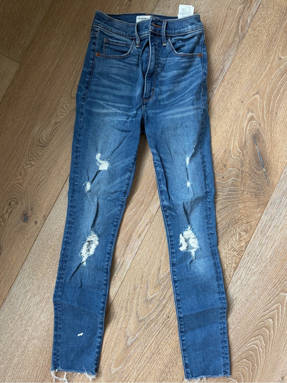 Abercrombie & Fitch Distressed Dark Blue Skinny Jeans